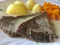 Rinderbraten Aus Der Keule In Meerrettich Sosse Rinderbraten Rezept Rinderbraten Rindfleisch Mit Meerrettich