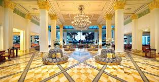 En 2013 Palazzo Versace Hotel Gold Coast Fue Elegido Como El Mejor En Australia Versace Hotel Versace Gold Coast Palazzo Versace