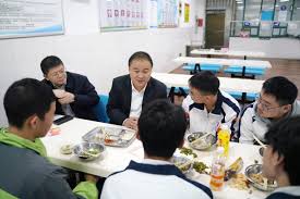 秘密情慾在校園-揭露女孩的大膽冒險