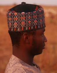 Size: 22″) Abba Black Hula • Sonjiki