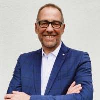 400+ "Naumann" profiles