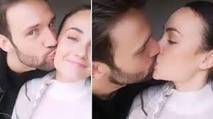Una fan del profilo instragram di andrea zenga ha così criticato la sua decisione di perdonare alessandra sgolastra. Grande Fratello Vip Rosalinda Cannavo E Stata Tradita Da Andrea Zenga
