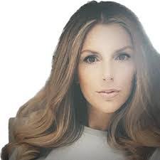 Samantha Brito's Instagram, Twitter & Facebook