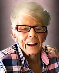 Wanda Mueller's Instagram, Twitter & Facebook