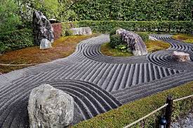 Pin By Beezy On Zen Japanese Garden Japanese Zen Garden Japanese Rock Garden