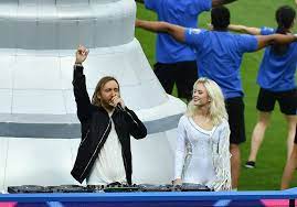 It is the official song for the uefa euro 2016. Zara Larsson Zara Larsson Photos Zimbio