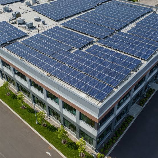 Solar Panels on New Builds: What Architects and Developers Need to Know | EvoEnergy