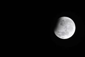 Menurut unggahan dari akun resmi lapan di @lapan_ri, menyatakan bahwa fenomena ini akan terjadi pada tanggal 27 april 2021 berupa bulan purnama perigee atau pink supermoon, kemudian perihelion merkurius di tanggal yang sama, dan. Bulan Purnama Purwakarta Wajibkan Warganya Matikan Lampu Republika Online