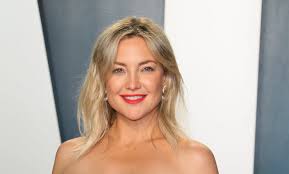 Hudson avoids eating acidic food and most of her intake is vegetables and fruits. Kate Hudson Has Some Ideas For A How To Lose A Guy In 10 Days Sequel Instyle