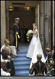 Sverige var det enda landet som lät det agera retroaktivt. Kronprinsessbrollopet Dokumentation Av Brollopet Mellan Kronprinsessan Victoria Och Herr Daniel Westling 19 Juni 2010 Bruden Kronprinsessan Victoria Pa Vag In I Kyrkan Brudklanning Designad Av Per Engsheden Gjord Av Parlvit Dubbelsidig Sidenduchesse