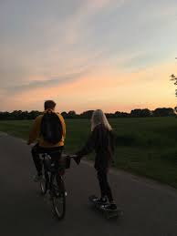 The best gifs are on giphy. Summer Aesthetic And Best Friends Image 7630860 On Favim Com