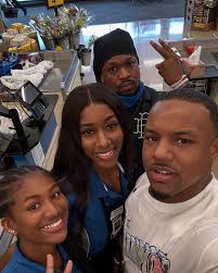 CalvinGrindz™️ (@calvingrindz) • Instagram photos and videos