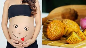 Bà bầu ăn bánh trung thu mắc phải 3 sai lầm sẽ làm hại thai nhi, mẹ cần  biết để tránh ngay