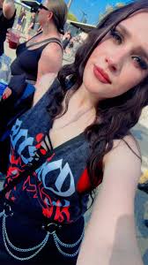 Are there other bad omens fans?