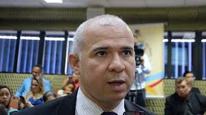 Somos a maior plataforma virtual do forró, nosso objetivo é a difusão e fomento do forró tradicional. Tiago Vasconcelos Confirma Saida Do Phs E Filiacao Ao Psd Politica Portal O Dia