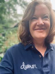 I don't selfie. You would be hard pressed to even get me to pose happily  for a photo. This morning, I did. I put