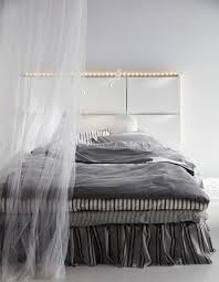 Hochwertiges moskitonetz bett, nicht imprägniert, feinmaschig. Ikea Deutschland Sechs Ikea Trones Aufbewahrungen In Weiss Ergeben Ein Kopfteil Fur Ein Bett Diy Hack Ikeaha Ikea Betten Weiss Ikea Mobel Hacks Ikea Trones