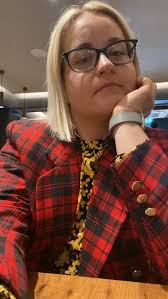 Moms! I remember when I used to feel overwhelmed by the mental, physical,  and emotional clutter in my life. “I just need more energy.” “I need to  feel free.” “I want peace