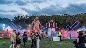 In 2017 i caught the dear seattle boys opening for kingswood in brisbane. Splendour In The Grass 2019 Splendour Arts Byron Bay Blog