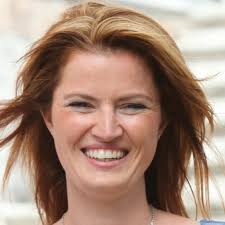 Pamela Somers's Instagram, Twitter & Facebook