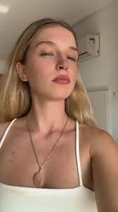 Os vídeos de iamcarlavoicu (@iamcarlavoicu) com Irreplaceable