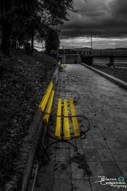 Black And White Vs Color Photography Black White Yellow Selective Color Photography Color Splash Spot Colour