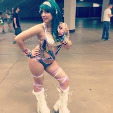 Ooooh i got a little something special for you 90's and 2000's rave bunnies. Rave Sluts