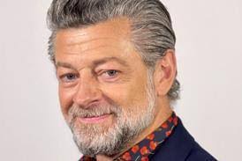 Leonard Schrader's Instagram, Twitter & Facebook