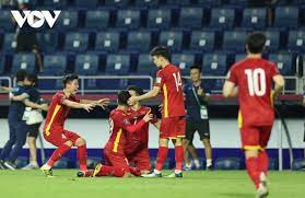 8 đội tuyển xếp nhất bảng và 4 đội xếp thứ nhì có thành tích tốt nhất. Xpe5lntev1nllm