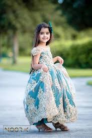 New Pictures Of Cutest And Youngest Pakistani American 4 Years Old Model Miah Dhanani Pa Beautiful Baby Girl Dresses Pakistani Kids Dresses Cute Girl Dresses