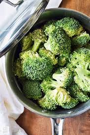 How To Steam Broccoli Perfectly Every Time So It Is Still Crisp Yet Fork Tender And Delicious Freshly Steamed Steamed Broccoli Cooking Fresh Broccoli Broccoli