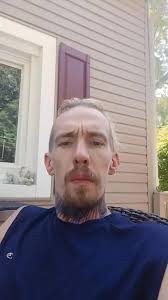 Im going live again to talk with anyone who wants to be heard. No shame in  it. Hopefully this encourages those to open up.