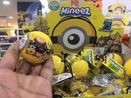 Стив карелл, кристен уиг, трей паркер и др. With Despicable Me 3 Coming Soon Get Toys R Us Malaysia Facebook