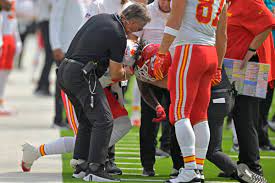 Chiefs procuram WR no mercado após lesão de Rashee Rice