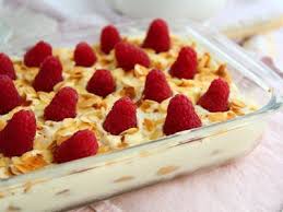 Tiramisu Aux Framboises Simple Et Rapide Recette Ptitchef Recette Tiramisu Framboise Gateau Sans Cuisson Facile Framboise