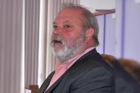 René Henry redécouvre nos chapelles