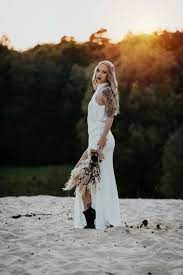 Dieser pinnwand folgen 308 nutzer auf pinterest. Zartes Trifft Rockiges Heiraten Im Glam Rock Style Mit Einem Mix Aus Frisch Und Trockenblumen Blumigo