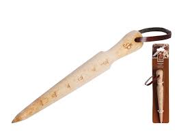 Setzholz aus hochwertigen materialien gefertigt mit aufhängeschlaufe aus leder verpackt im schönen umkarton. Pflanzholz Steckholz Setzholz Pflanzkeil Pflanzer 2 9x2 9x25 9cm Krautstickel Dekowunder