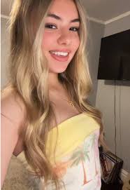 Guys go like the insta post🩷😻😇🤗😛😎😏🥳🔥