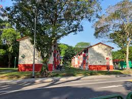 Tanglin halt is located in queenstown of singapore and is situated near the only railway in singapore that had been removed after many historic decades. Tanglin Halt Road Home Facebook