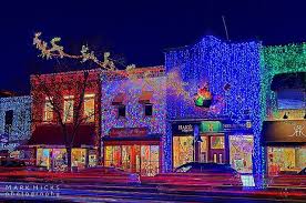 Big Bright Lights Show Rochester Mi Haig S Light Show Detroit Techno Pure Michigan