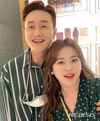 / gimbap mukbang eating show review. Qnnbmqb3klw24m