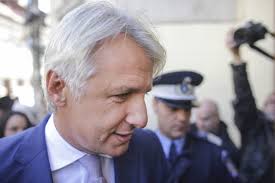 Este o crimă economică/ chirieac: Nu ToÈi Bugetarii Primesc Salariile Inainte De PaÈte Teodorovici ExplicÄ De Ce