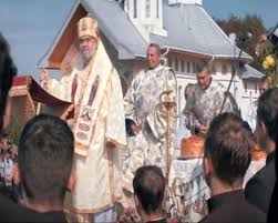 În centrul atenţiei este gabriel (ştefan iancu), un tânăr adolescent adus de părinţi la seminar. Video Trailer Un Film Tulburator De Adevarat Un Pas In Urma Serafimilor In Regia Lui Daniel Sandu Va Fi Lansat Pe 22 Septembrie 2017 Filmul Arata Nenorocirile Din Seminariile Si Facultatile