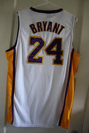 Submitted 4 years ago by 24kingscrossings. Nwt Kobe Bryant Lakers Jersey 24 Nba Adidas Sz 48 M White On Court Stitched 1800447579