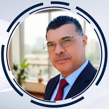 When you go to a friend or relative's wedding and everyone says  "o3balik/o3balak". How would you typically translate that to a non-Arabic  speaker?