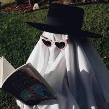Paranormal aesthetic | tumblr learn black magic, two door cinema club, aliens and ufos. A Sheet Ghosts Daily Routine