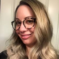 Leah Summers's Instagram, Twitter & Facebook