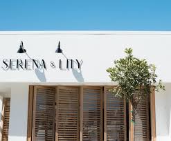 Serena & lily has 258 employees at their 1 location and $69.44 m in total funding,. Serena Lily S Ceo Shares How Women Can Stay Confident At Work Create Cultivate