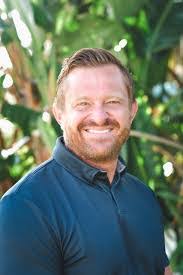 Tracy Barth's Instagram, Twitter & Facebook